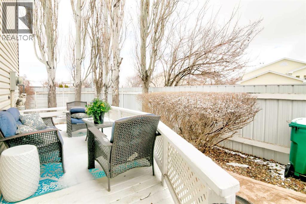 65 Ermineview Way N, Lethbridge, Alberta  T1H 6M8 - Photo 6 - A2293459