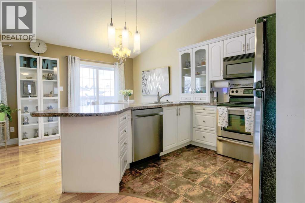 65 Ermineview Way N, Lethbridge, Alberta  T1H 6M8 - Photo 14 - A2293459