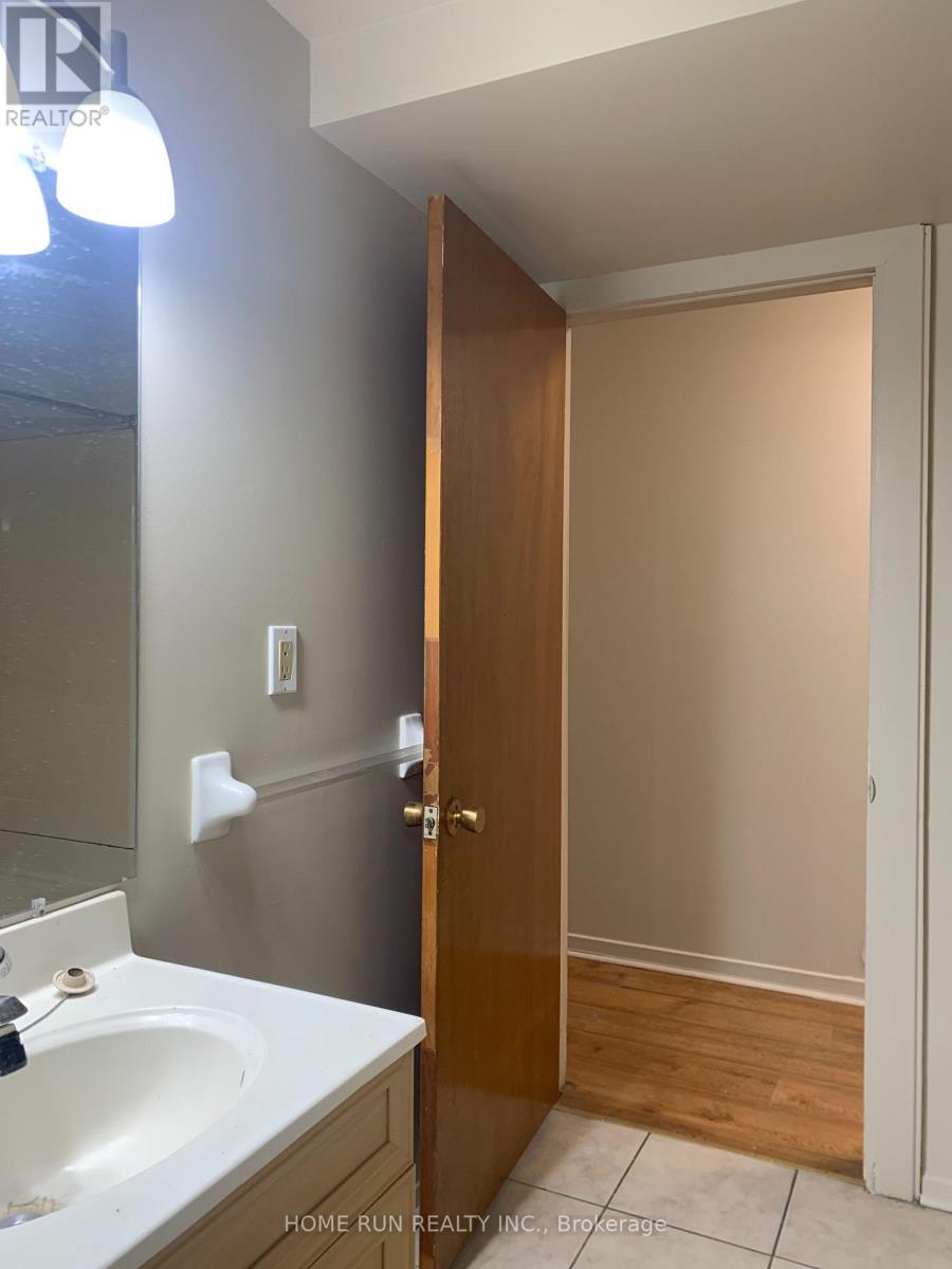 3 - 859 Tavistock Street, Ottawa, Ontario  K2B 5N5 - Photo 6 - X12887804