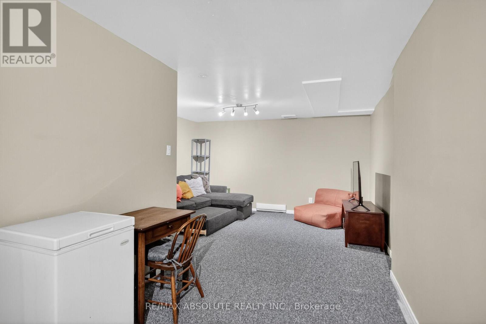 231 Harriot Private, Ottawa, Ontario K1T 3E1 - Photo 33 - X12887874