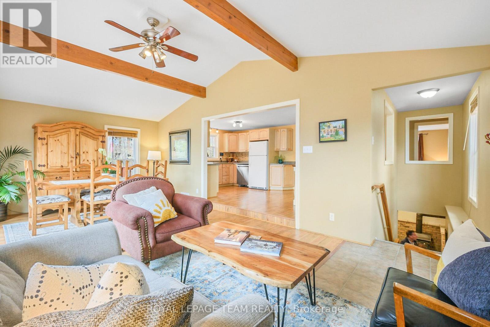 371 Kennedy Road, Greater Madawaska, Ontario  K0J 1H0 - Photo 8 - X12887936