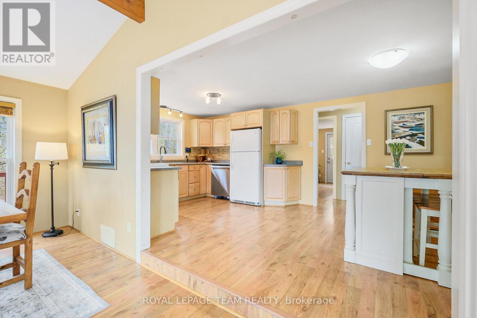 371 Kennedy Road, Greater Madawaska, Ontario  K0J 1H0 - Photo 9 - X12887936