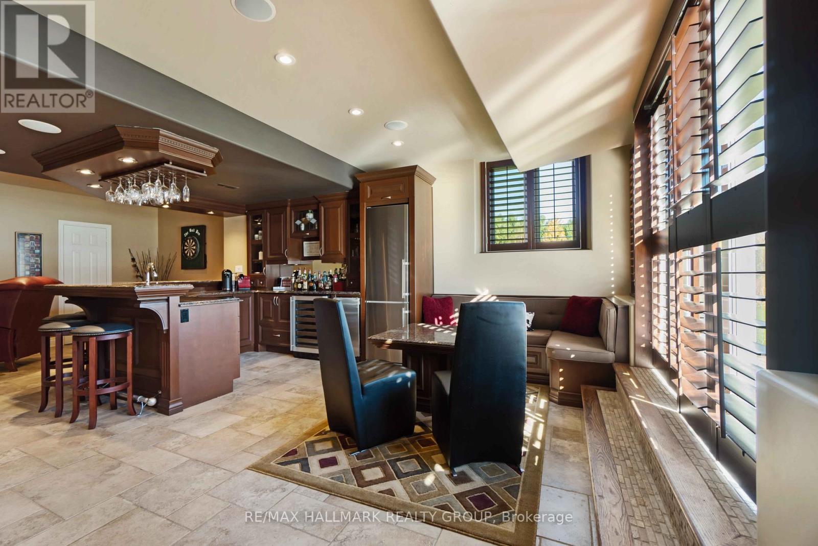 137 Goodman Drive, Ottawa, Ontario K2W 1C7 - Photo 30 - X12887984