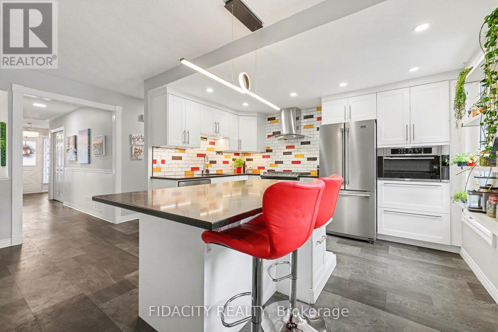 78 Jarlan Terrace, Ottawa, Ontario  K2L 3K9 - Photo 16 - X12888012