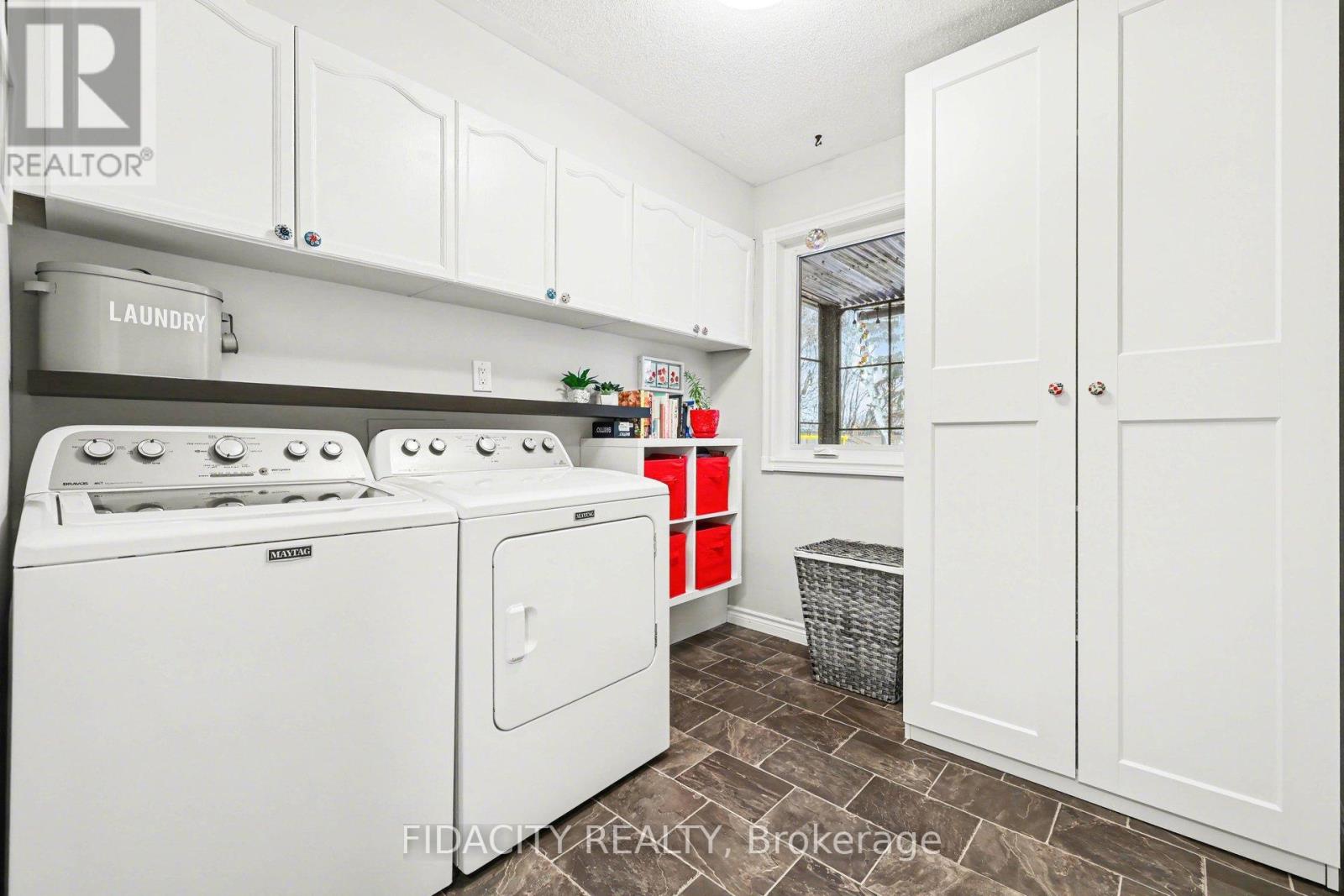 78 Jarlan Terrace, Ottawa, Ontario  K2L 3K9 - Photo 19 - X12888012