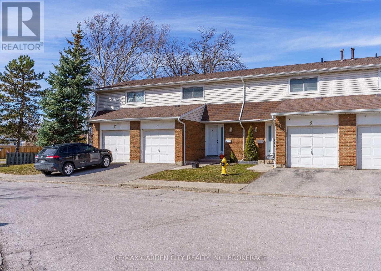 2 - 286 Cushman Road, St. Catharines, Ontario  L2M 6Z2 - Photo 2 - X12887878