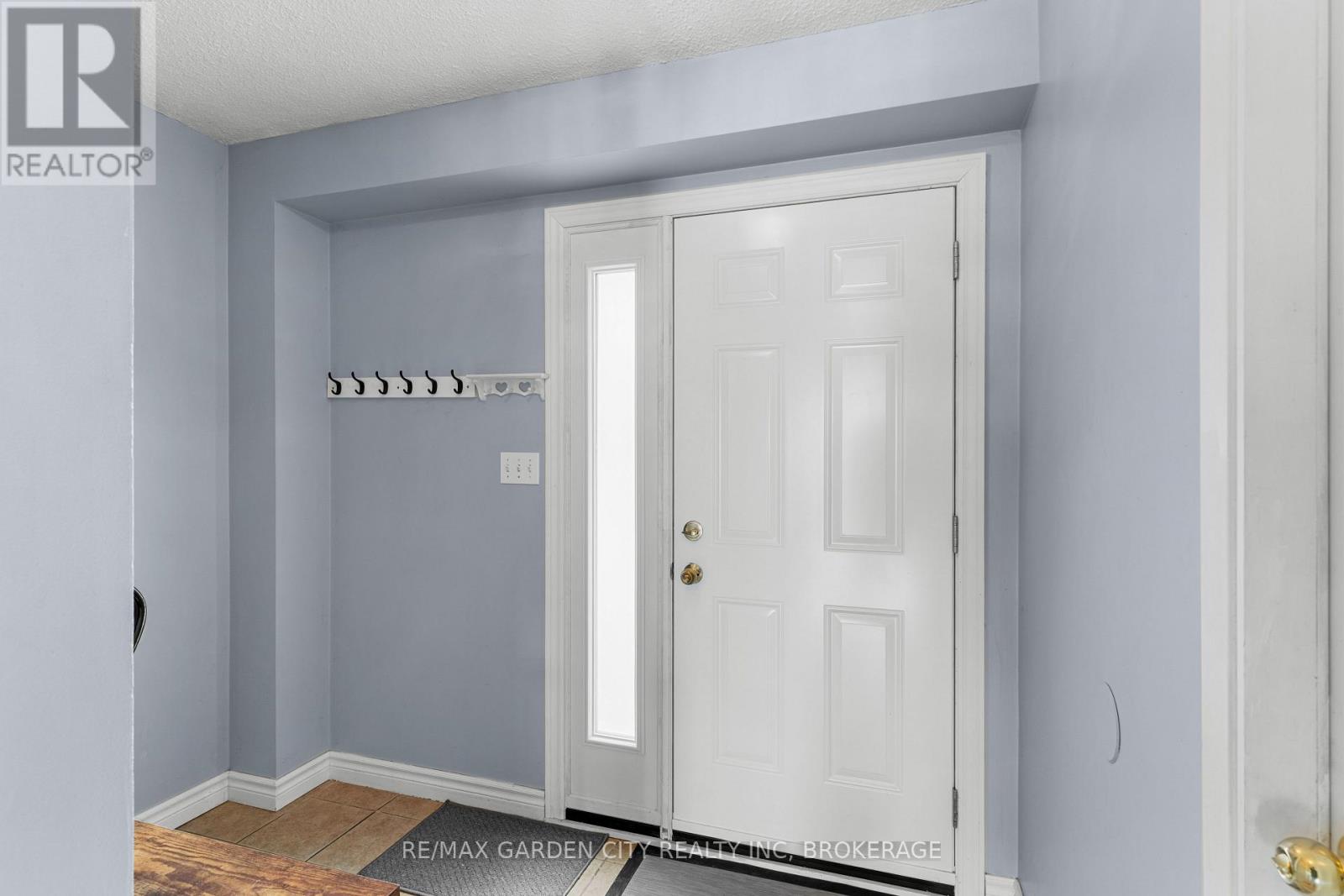 2 - 286 Cushman Road, St. Catharines, Ontario  L2M 6Z2 - Photo 4 - X12887878