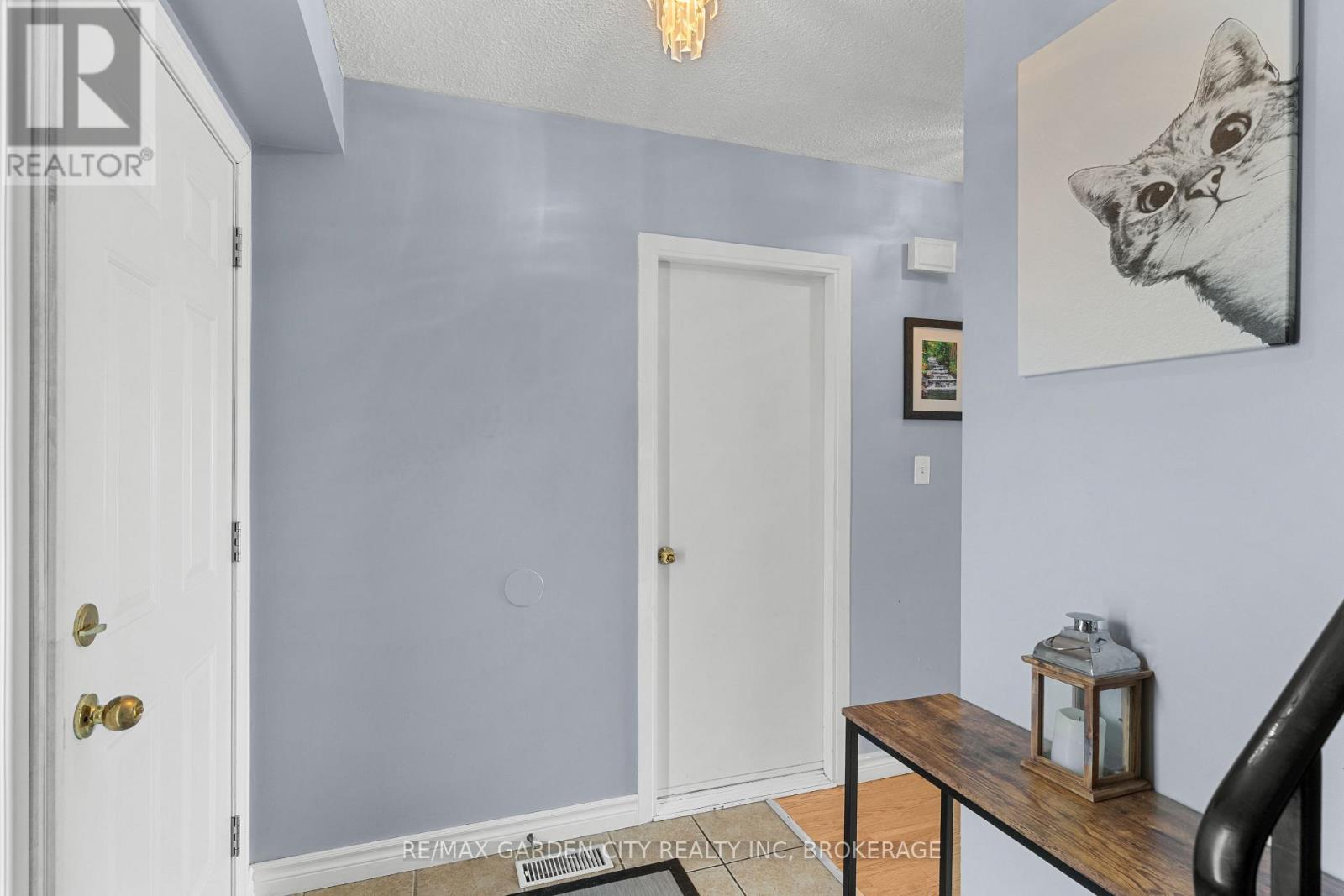 2 - 286 Cushman Road, St. Catharines, Ontario  L2M 6Z2 - Photo 5 - X12887878