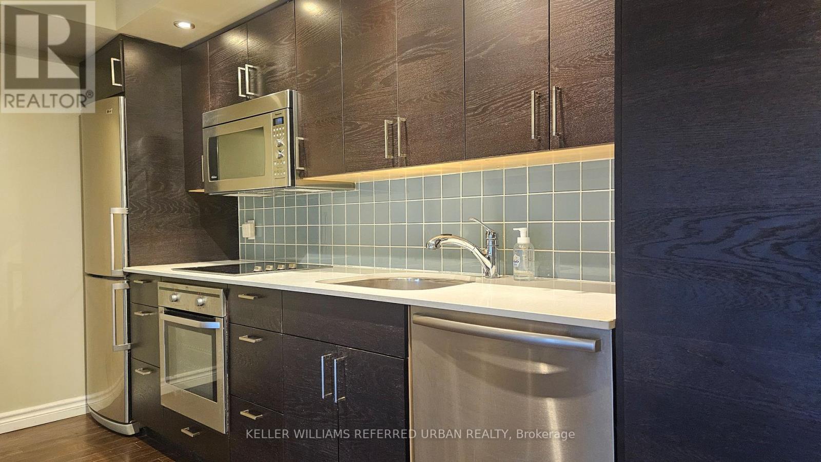 1922 - 25 The Esplanade, Toronto (Waterfront Communities), Ontario  M5E 1W5 - Photo 9 - C12886590