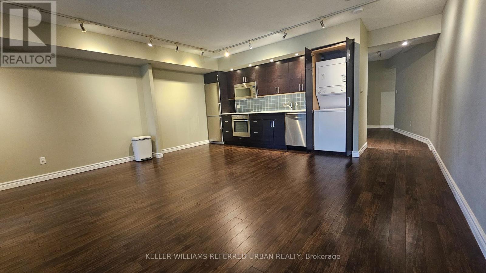 1922 - 25 The Esplanade, Toronto (Waterfront Communities), Ontario  M5E 1W5 - Photo 11 - C12886590