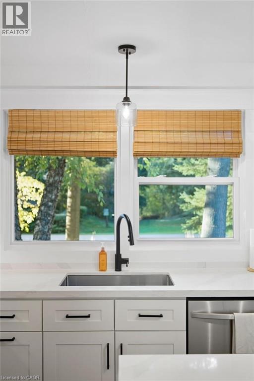 570 Westview Avenue, Hamilton, Ontario  L9G 1N9 - Photo 18 - 40812564