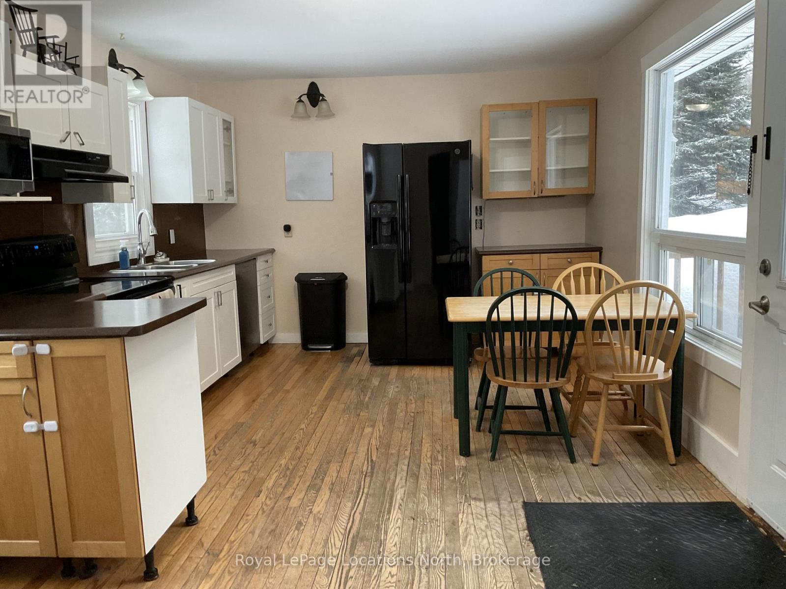 205 First Avenue, Armour, Ontario  P0A 1C0 - Photo 20 - X12887944