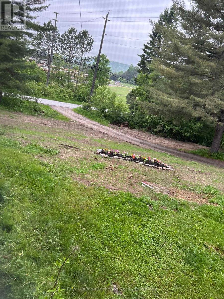 205 First Avenue, Armour, Ontario  P0A 1C0 - Photo 6 - X12887944