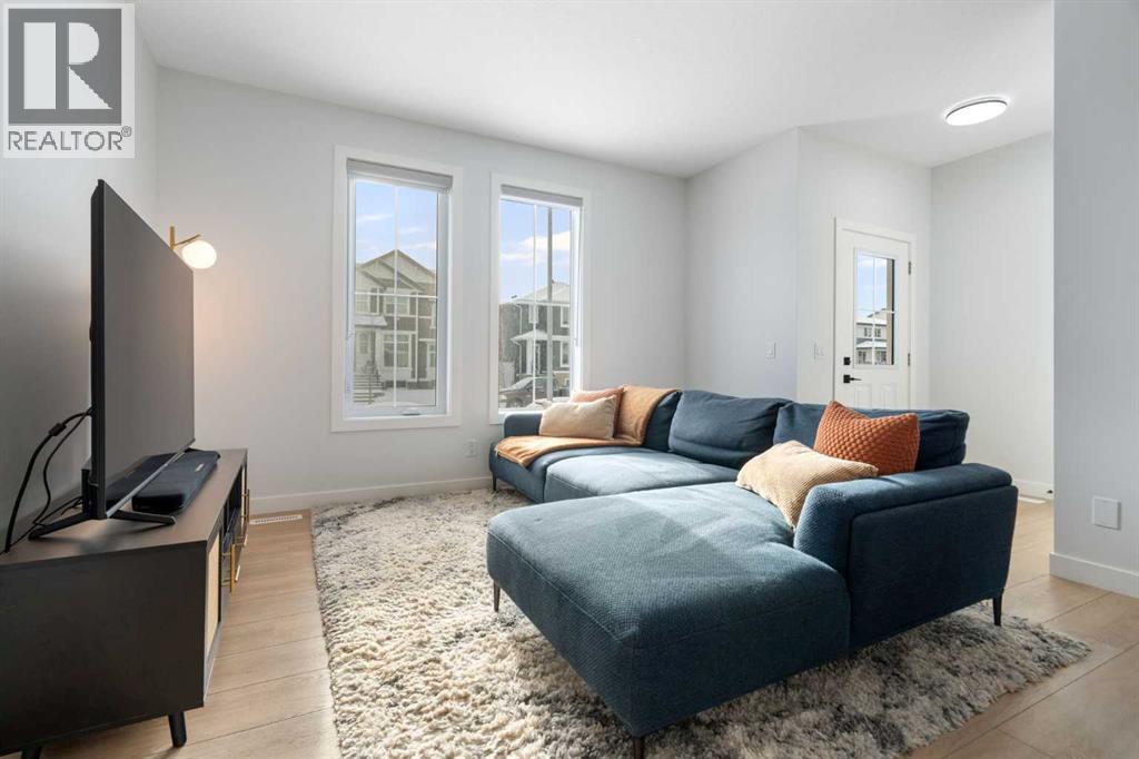 158 Ambleton Drive Nw, Calgary, Alberta  T3P 1W6 - Photo 2 - A2281953