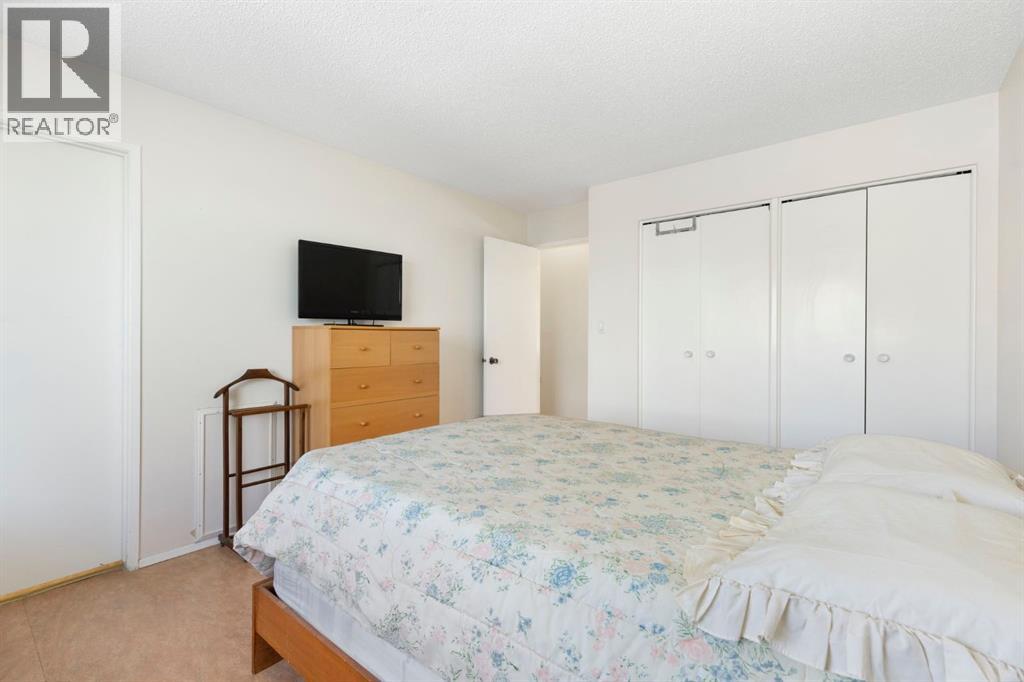 115 Midvalley Place Se, Calgary, Alberta  t2x 1k3 - Photo 20 - A2292940