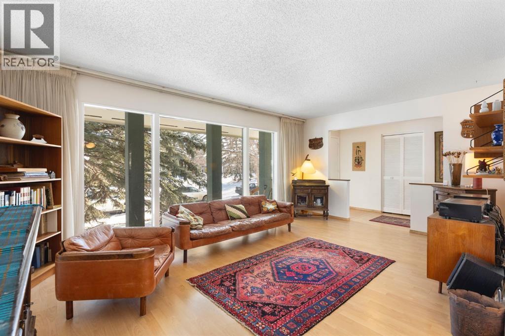 115 Midvalley Place Se, Calgary, Alberta  t2x 1k3 - Photo 7 - A2292940