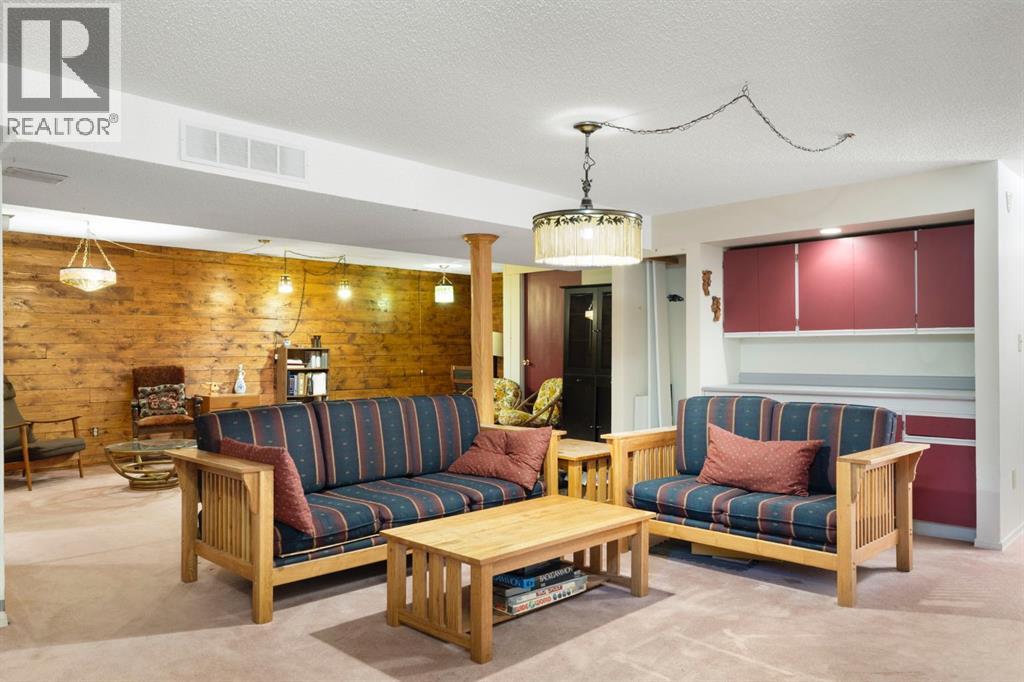 115 Midvalley Place Se, Calgary, Alberta  t2x 1k3 - Photo 30 - A2292940