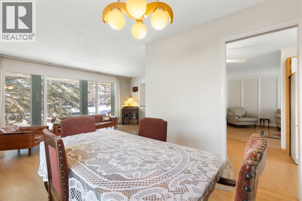 115 Midvalley Place Se, Calgary, Alberta  t2x 1k3 - Photo 9 - A2292940