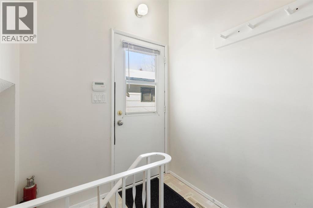 115 Midvalley Place Se, Calgary, Alberta  t2x 1k3 - Photo 29 - A2292940