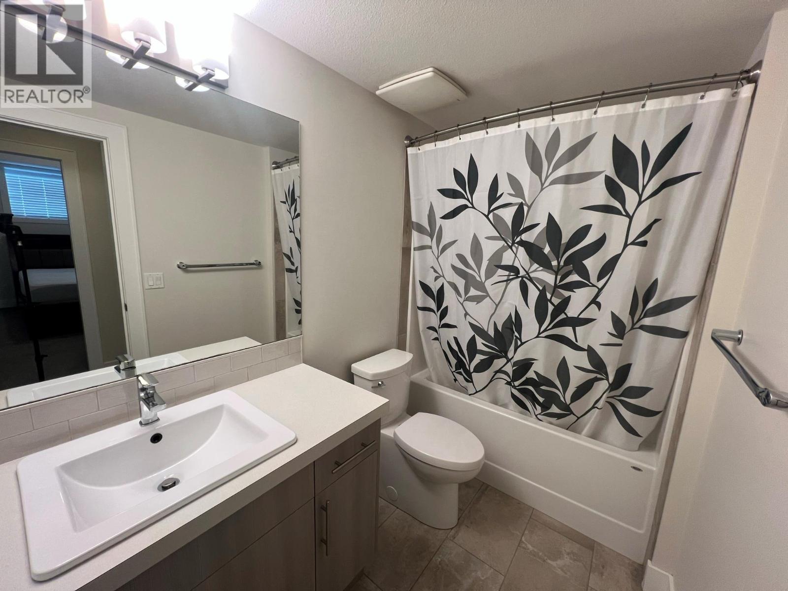 1753 KLO Road Kelowna, BC V1W3P3_24