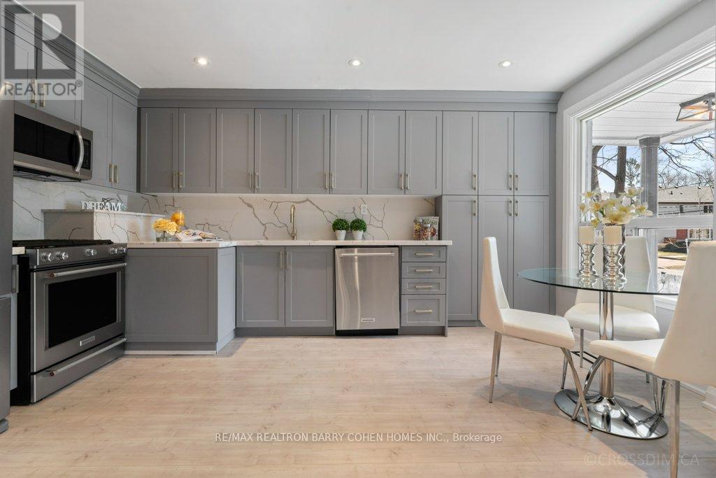 Main Fl - 326 Connaught Avenue, Toronto, Ontario  M2R 2L9 - Photo 10 - C12887816