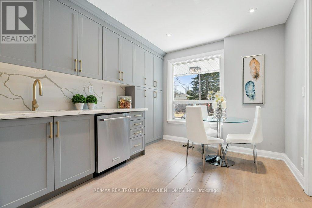 Main Fl - 326 Connaught Avenue, Toronto, Ontario  M2R 2L9 - Photo 12 - C12887816