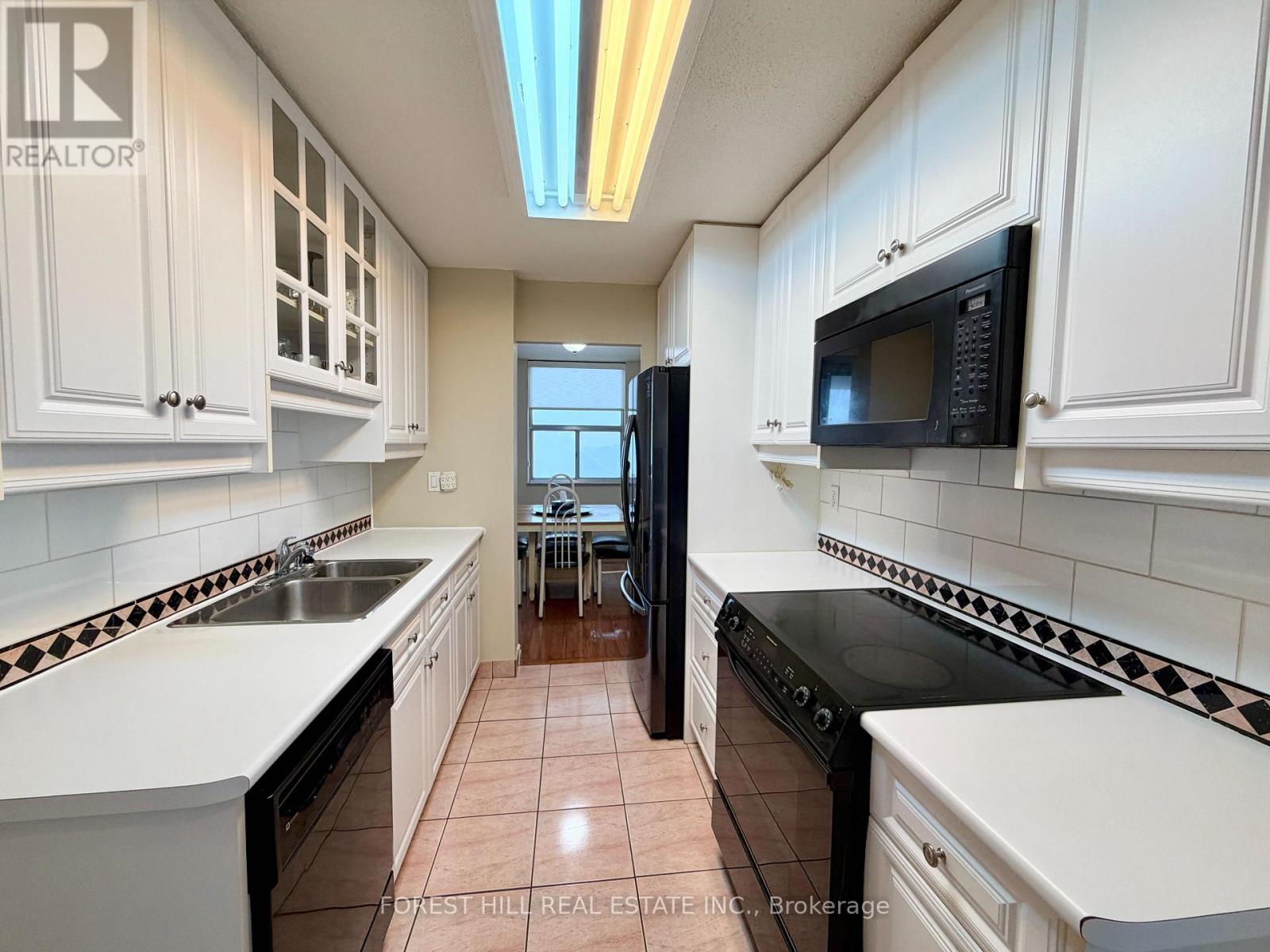 1903 - 205 Hilda Avenue, Toronto (Newtonbrook West), Ontario  M2M 4B1 - Photo 4 - C12887832