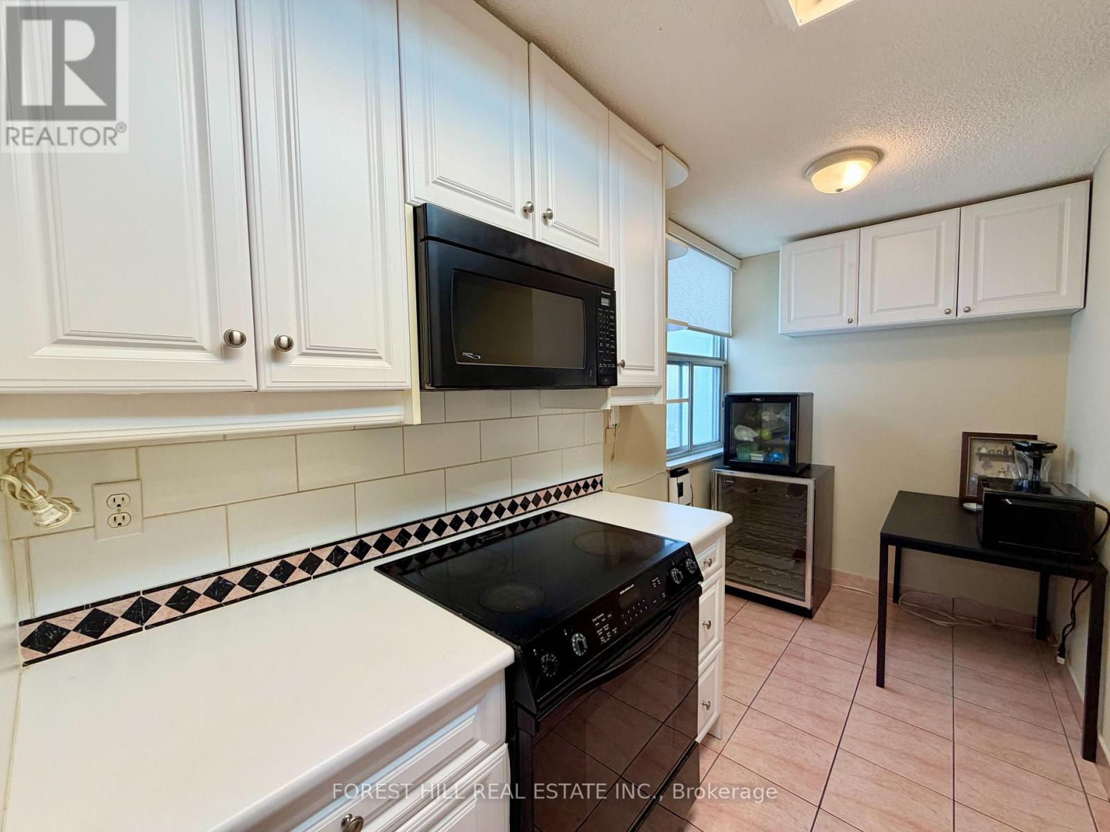 1903 - 205 Hilda Avenue, Toronto (Newtonbrook West), Ontario  M2M 4B1 - Photo 5 - C12887832