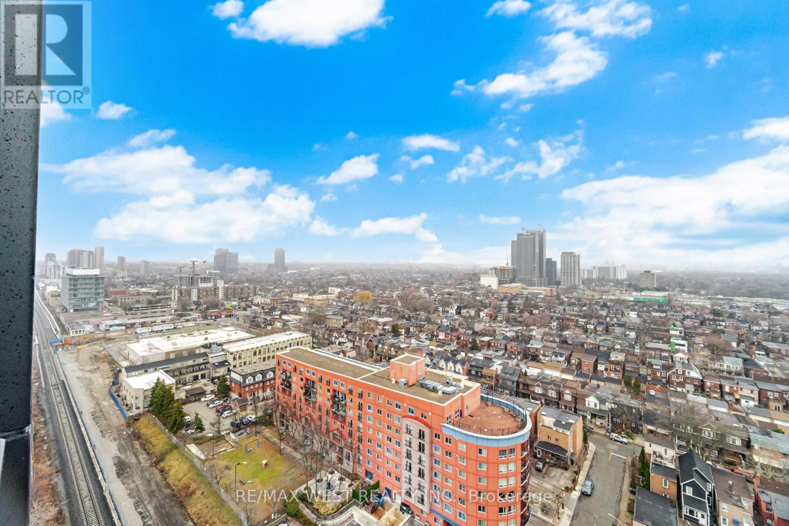 Uph11 - 181 Sterling Road, Toronto (Dufferin Grove), Ontario  M6R 2B2 - Photo 19 - C12887930