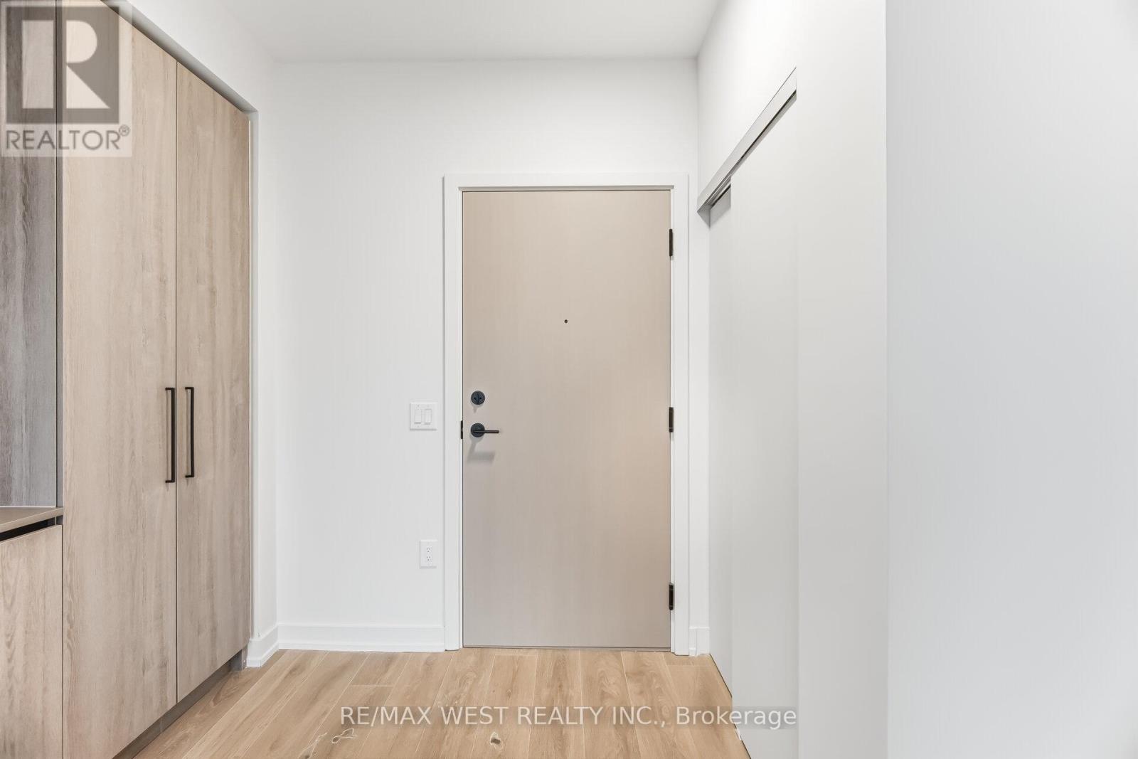 Uph11 - 181 Sterling Road, Toronto (Dufferin Grove), Ontario  M6R 2B2 - Photo 4 - C12887930