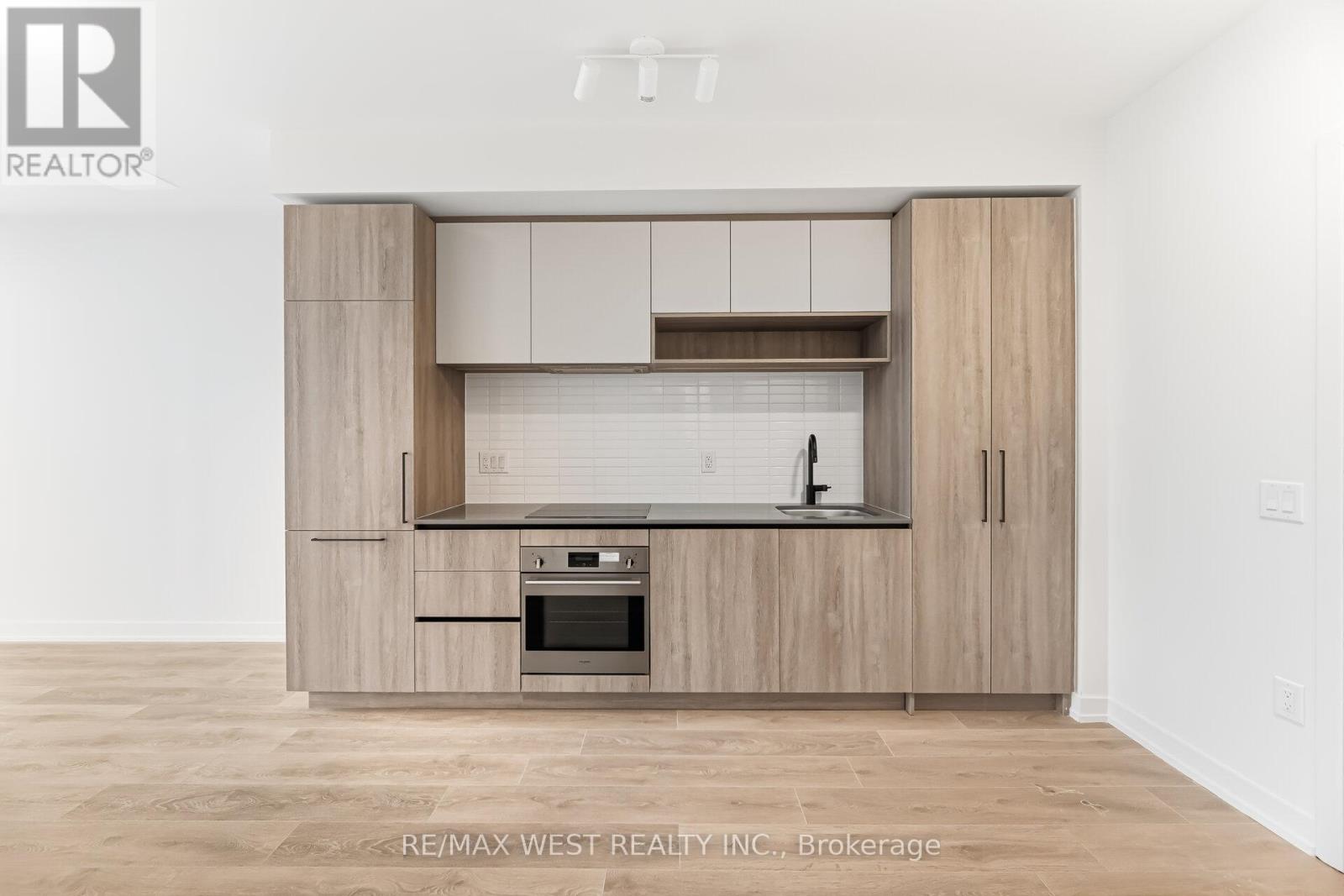 Uph11 - 181 Sterling Road, Toronto (Dufferin Grove), Ontario  M6R 2B2 - Photo 7 - C12887930