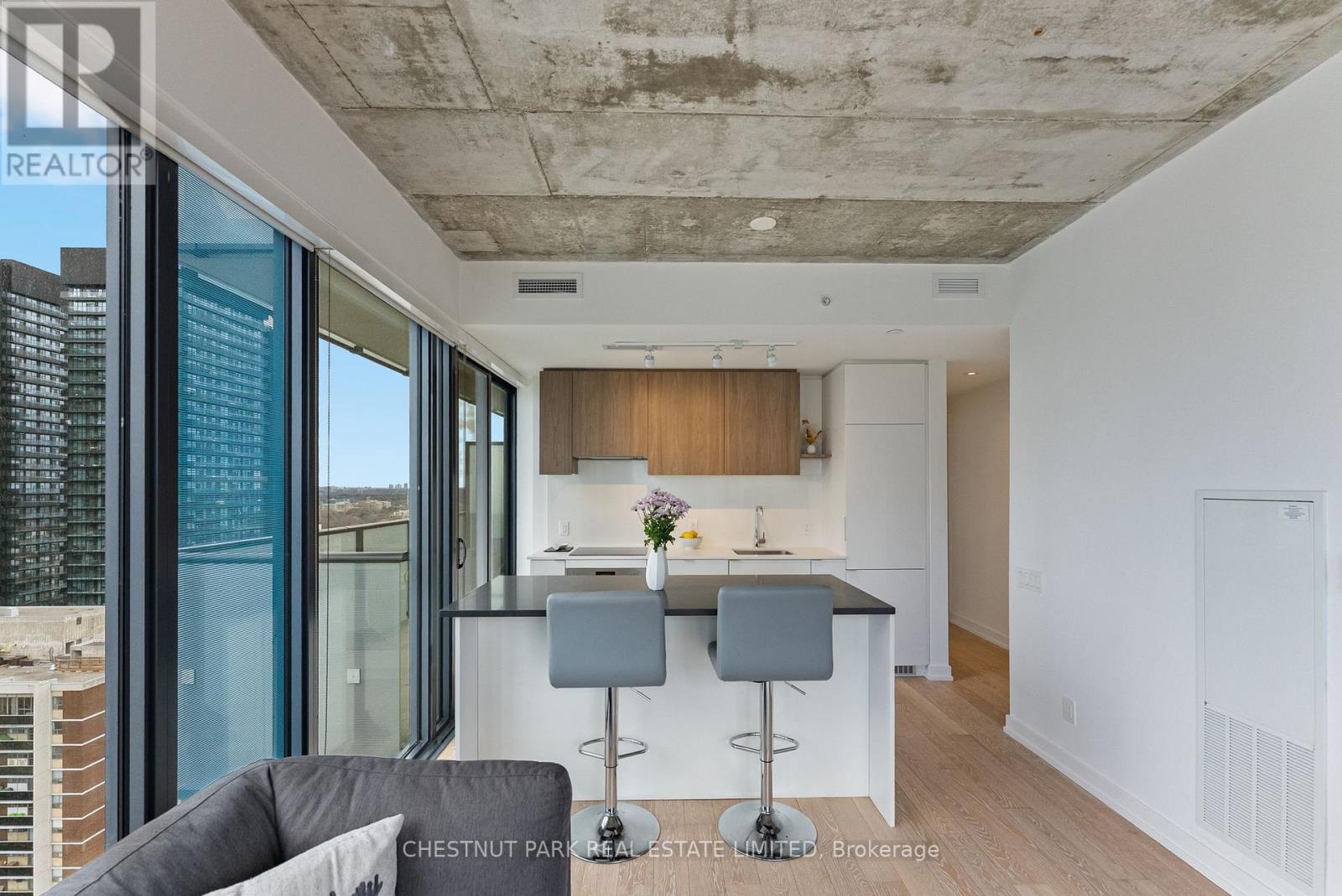 2303 - 161 Roehampton Avenue, Toronto (Mount Pleasant West), Ontario  M4P 0C8 - Photo 7 - C12887938