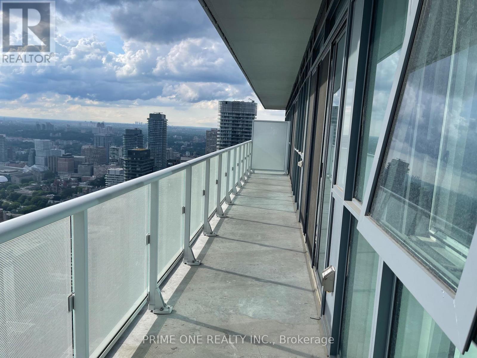 6113 - 7 Grenville Street, Toronto, Ontario  M4Y 0E9 - Photo 17 - C12887952