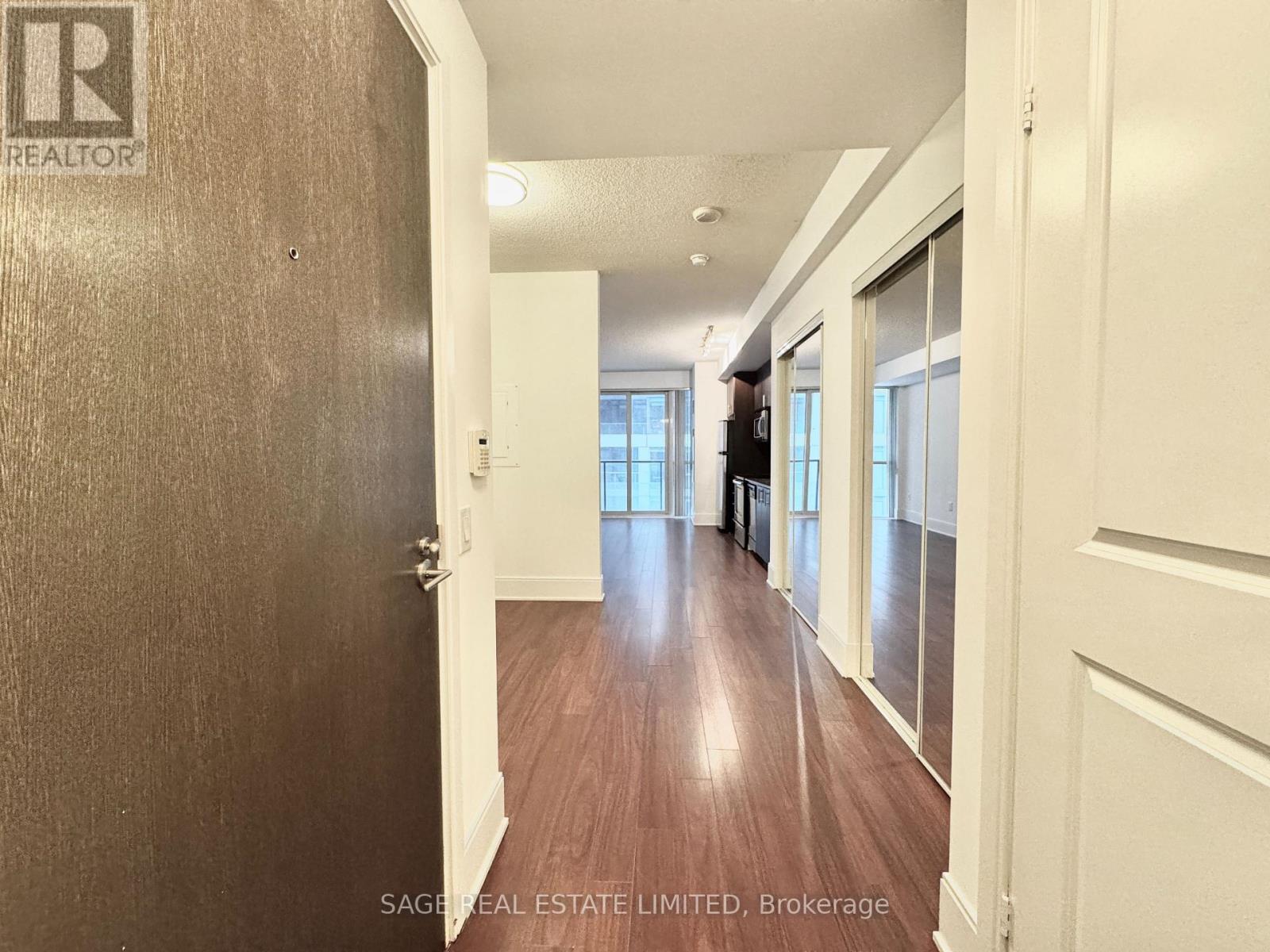 610 - 560 Front Street W, Toronto, Ontario M5V 1C1 - Photo 11 - C12887954