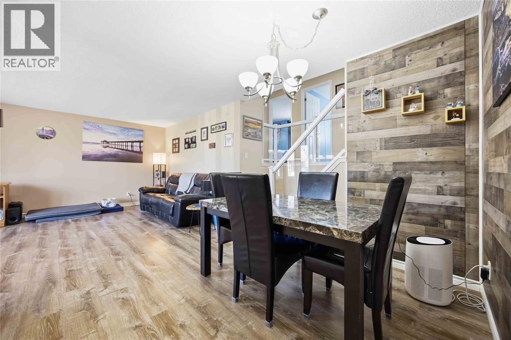 1023 Frost Avenue, Sarnia, Ontario  N7S 4G6 - Photo 9 - 26004981