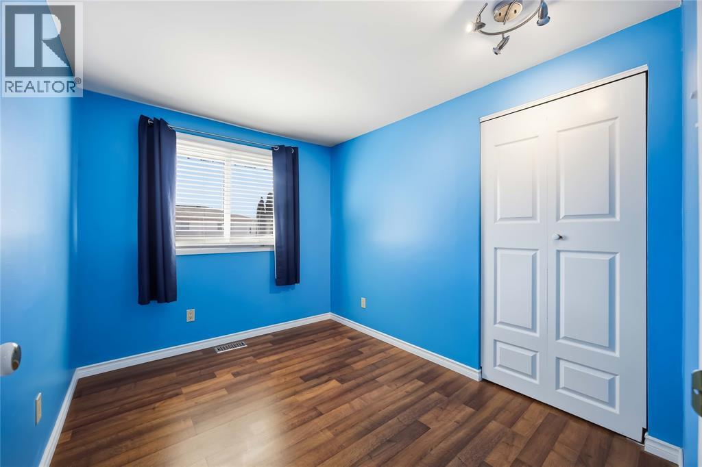 1023 Frost Avenue, Sarnia, Ontario  N7S 4G6 - Photo 16 - 26004981