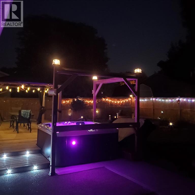 1023 Frost Avenue, Sarnia, Ontario  N7S 4G6 - Photo 37 - 26004981