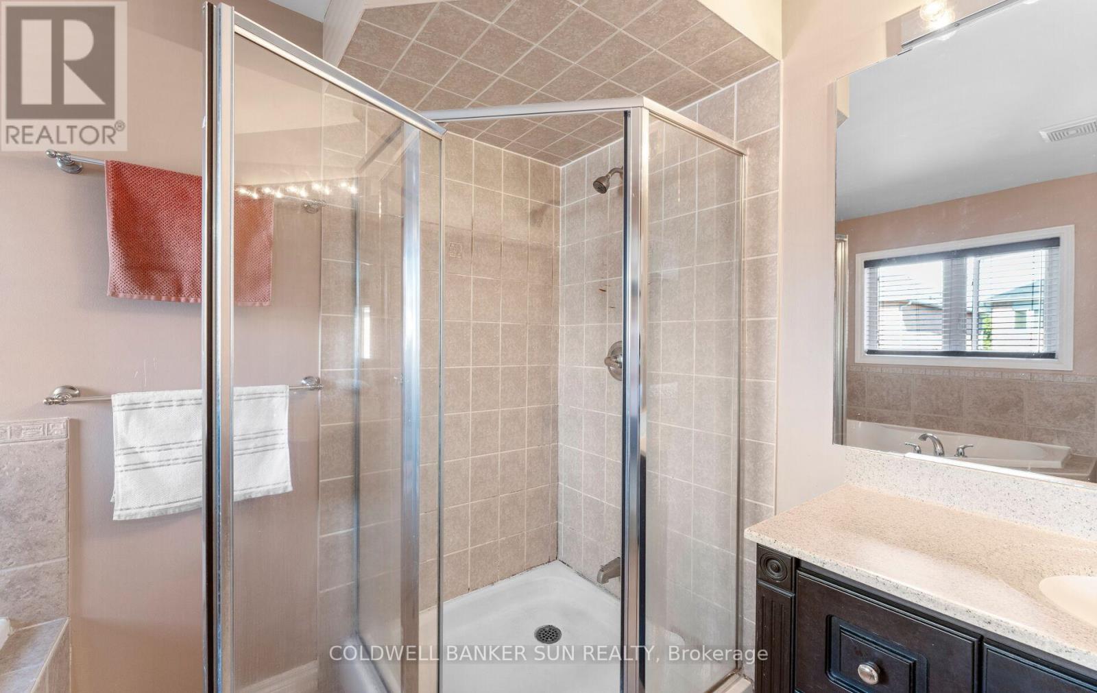 164 Canada Drive, Vaughan, Ontario L4K 0K1 - Photo 24 - N12887898