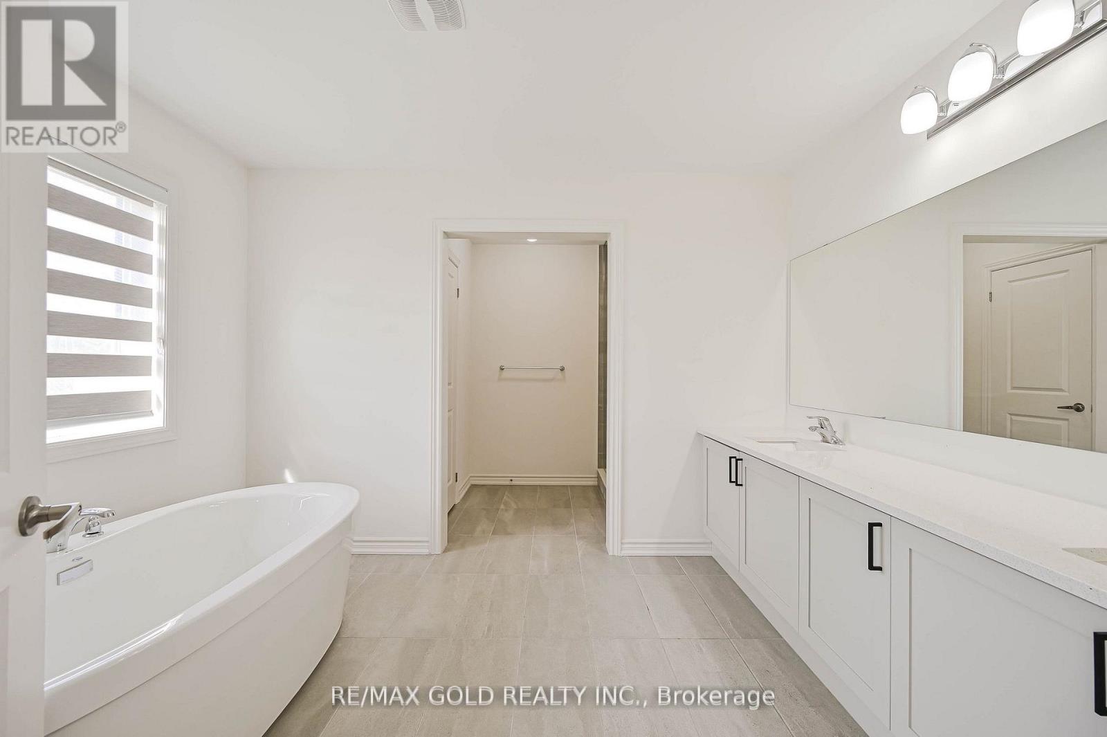 15 Sandhill Crescent, Adjala-Tosorontio, Ontario  L0G 1W0 - Photo 39 - N12887950