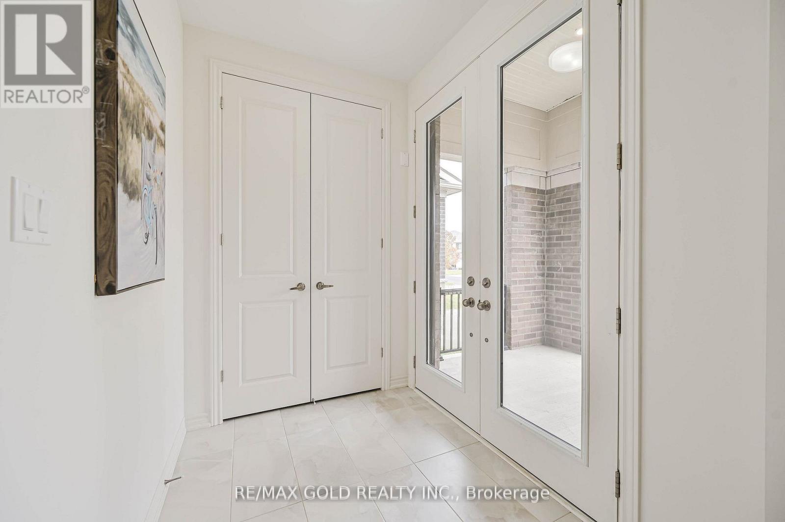 15 Sandhill Crescent, Adjala-Tosorontio, Ontario  L0G 1W0 - Photo 5 - N12887950