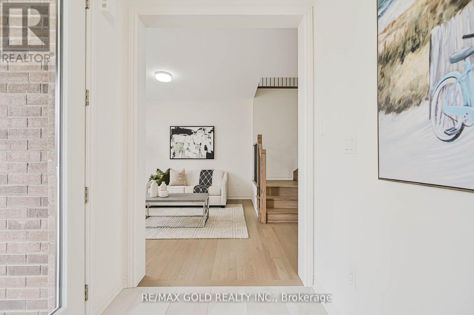 15 Sandhill Crescent, Adjala-Tosorontio, Ontario  L0G 1W0 - Photo 6 - N12887950