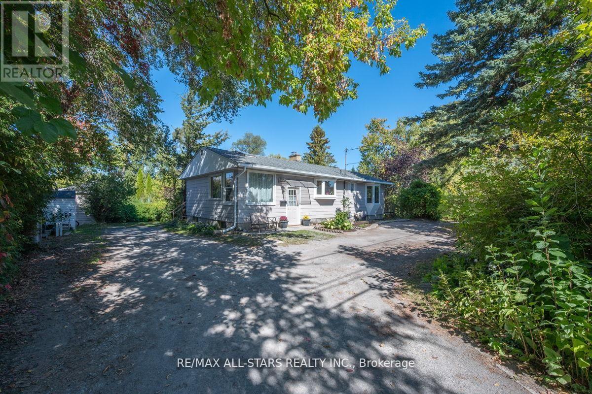 40 Riverglen Drive, Georgina, Ontario  L4P 2R1 - Photo 3 - N12887988