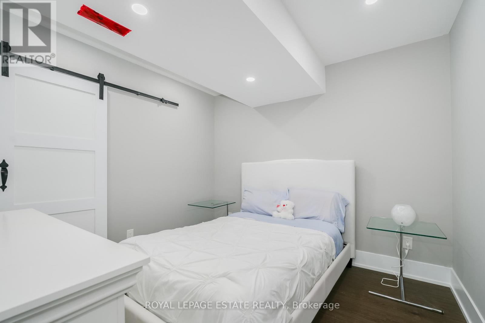 Lower - 141 South Edgely Avenue, Toronto, Ontario  M1N 3L3 - Photo 11 - E12711998