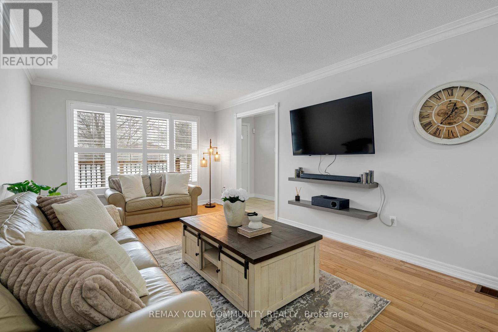 28 Moon Drive, Barrie (Ardagh), Ontario  L4N 7G7 - Photo 10 - S12887772