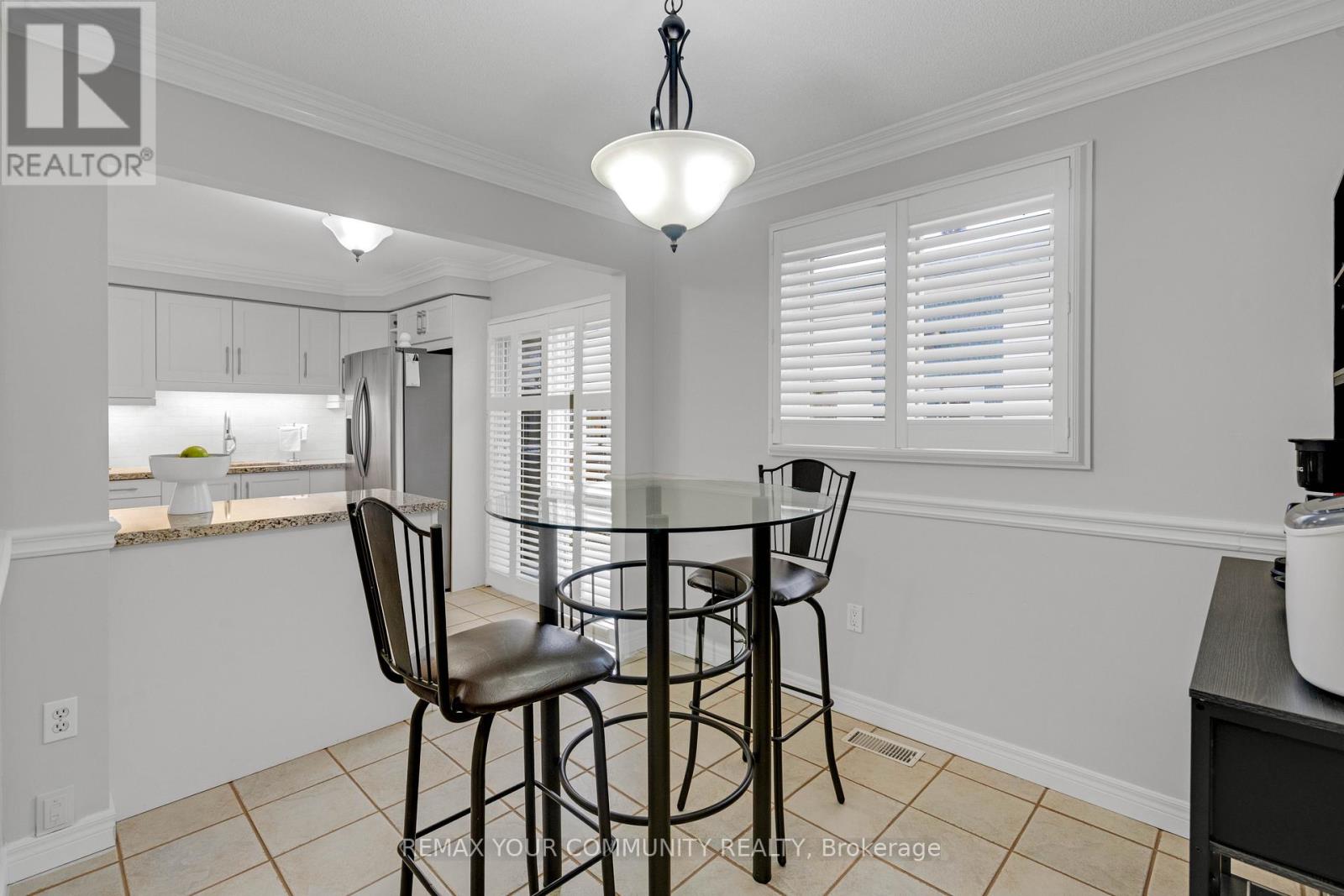 28 Moon Drive, Barrie (Ardagh), Ontario  L4N 7G7 - Photo 19 - S12887772