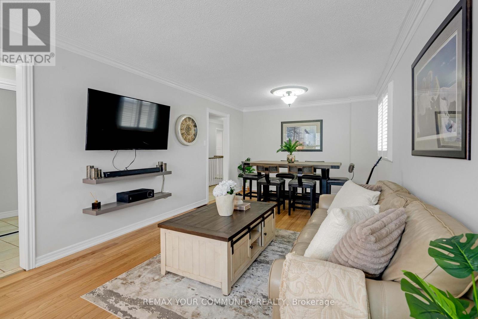 28 Moon Drive, Barrie (Ardagh), Ontario  L4N 7G7 - Photo 8 - S12887772