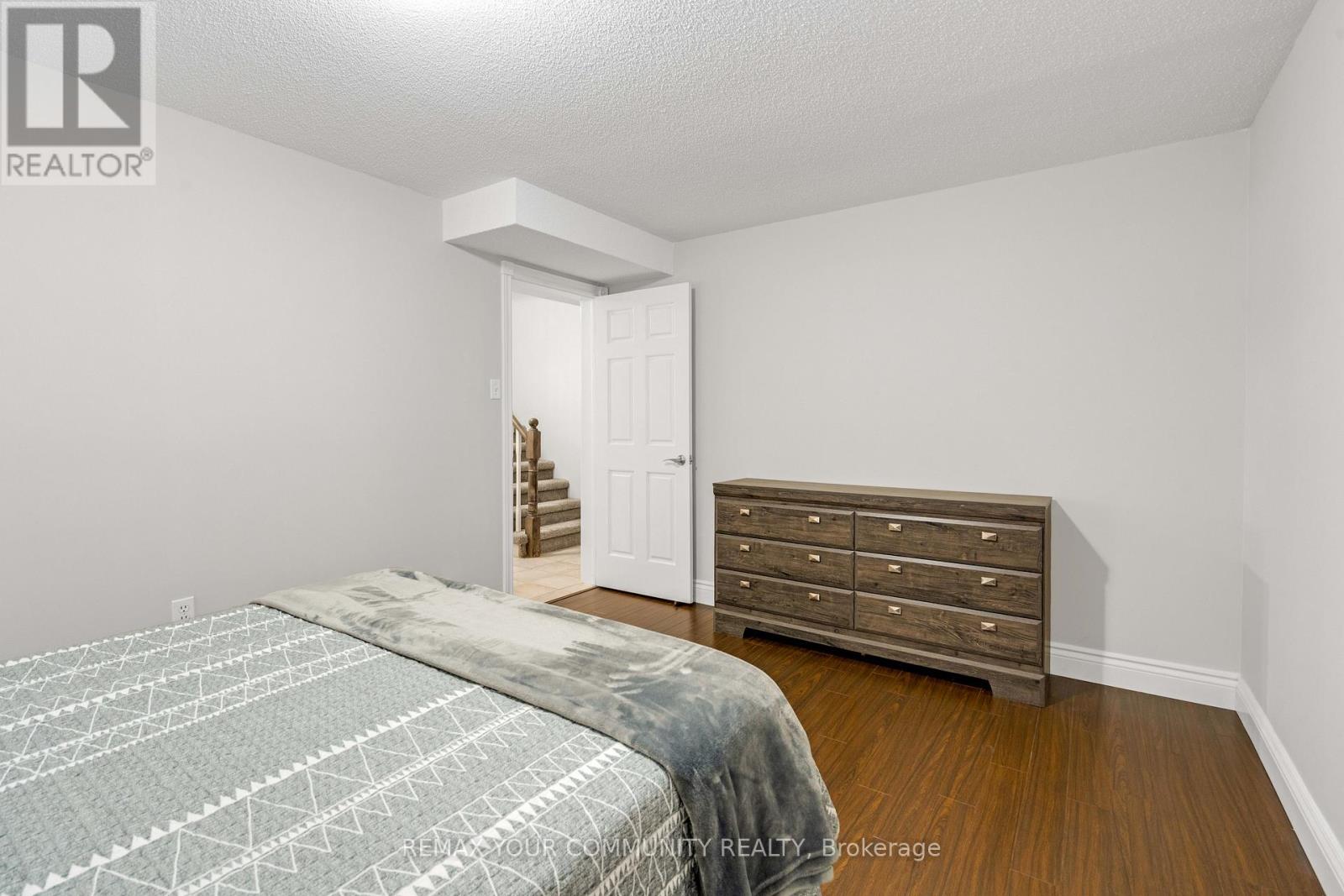 28 Moon Drive, Barrie (Ardagh), Ontario  L4N 7G7 - Photo 27 - S12887772