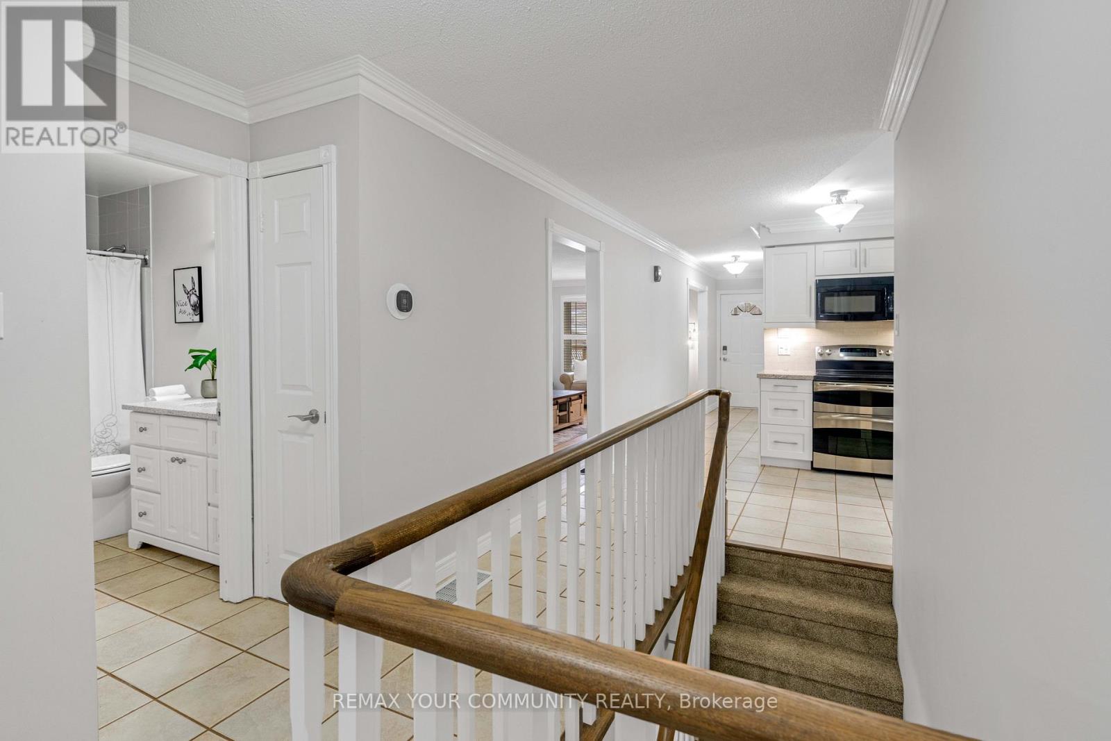 28 Moon Drive, Barrie (Ardagh), Ontario  L4N 7G7 - Photo 20 - S12887772