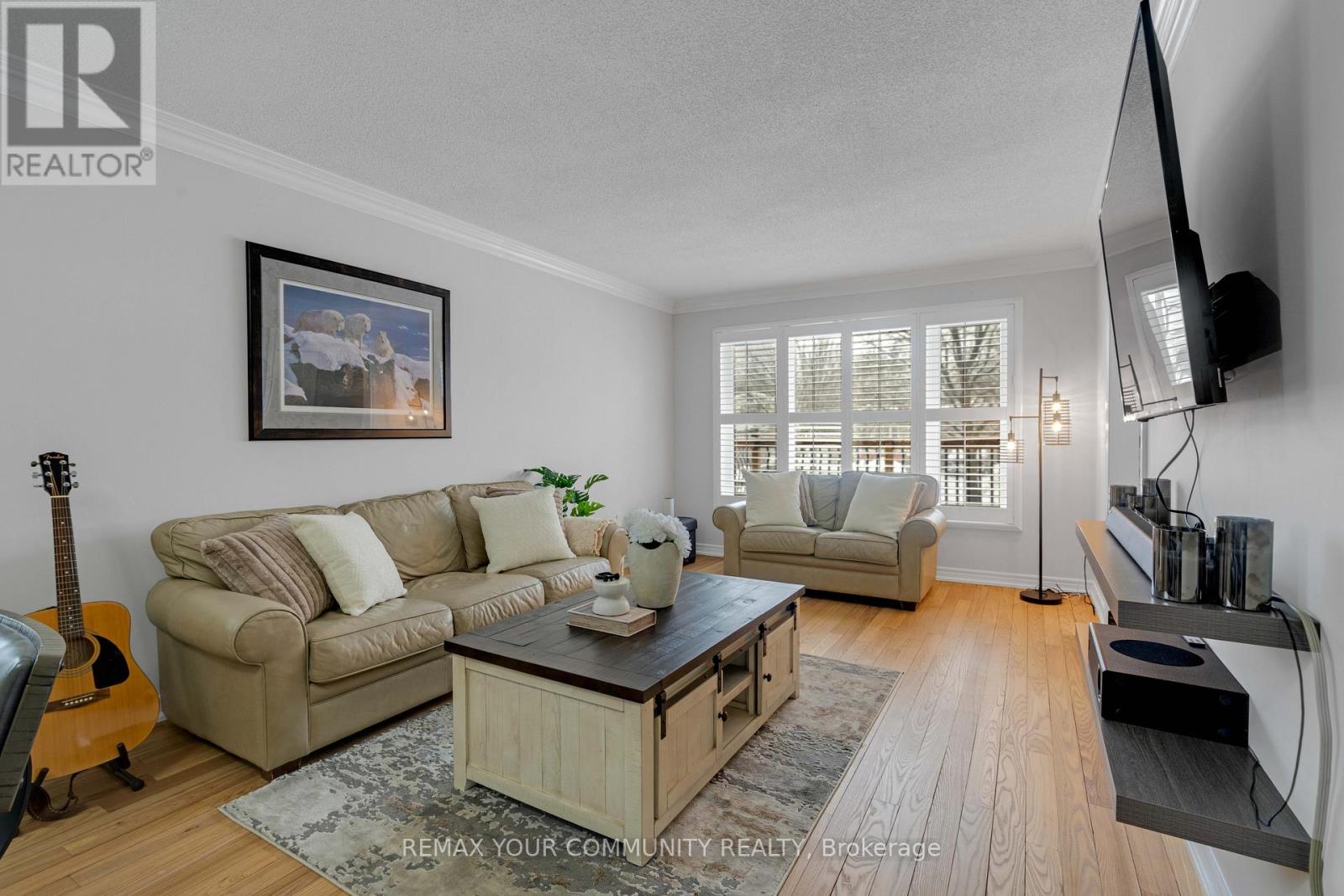 28 Moon Drive, Barrie (Ardagh), Ontario  L4N 7G7 - Photo 9 - S12887772