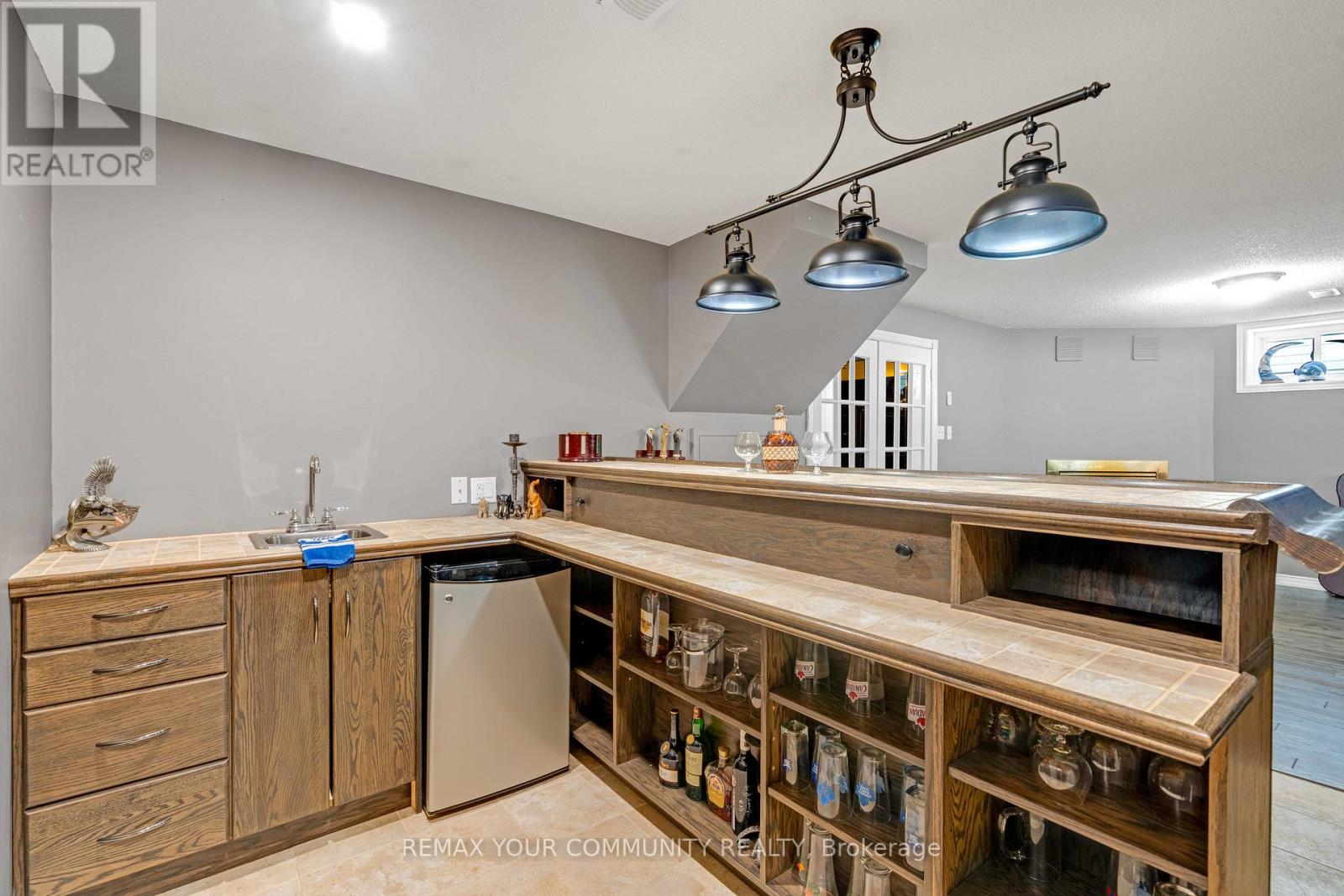 28 Moon Drive, Barrie (Ardagh), Ontario  L4N 7G7 - Photo 35 - S12887772